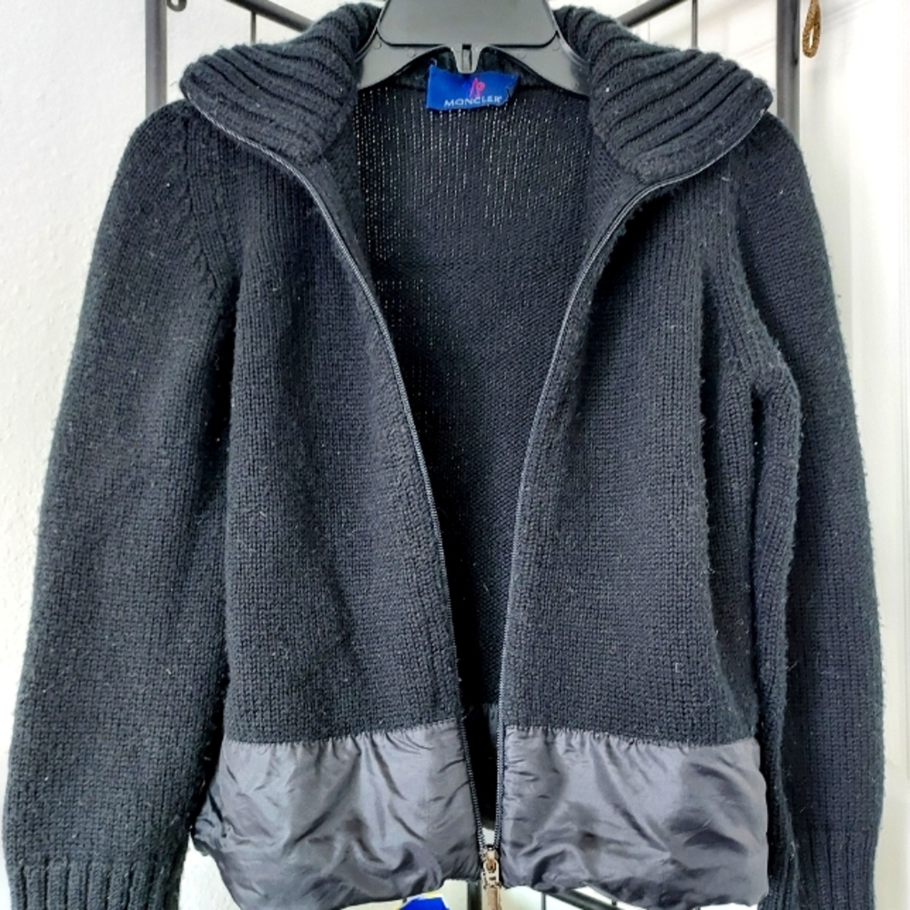 Moncler Authentic Womens Cropped Wool Cardigan